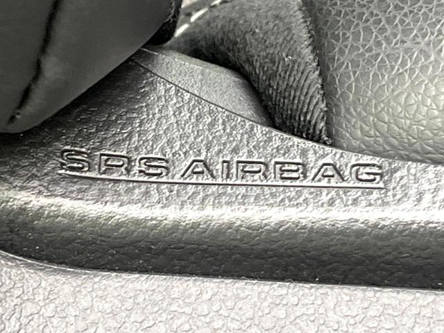 C-HR G 禁煙車 純正8型ディスプレイオーディオ バックカメラ Bluetooth 衝突軽減装置 LEDヘッドライト オートハイビーム シーケンシャルターンランプ レーダークルコン ブラインドスポットモニター(48枚目)