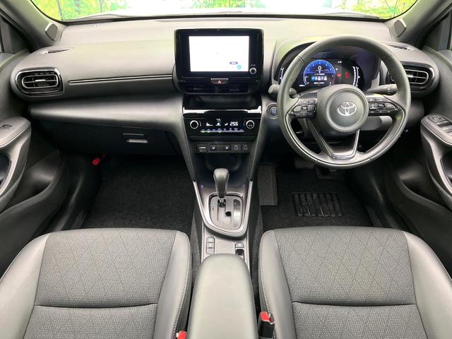 ヤリスクロス Z 禁煙車 後期型 純正8型DA 全周囲カメラ Bluetooth フルセグ 衝突軽減装置 レーダークルーズコントロール ハーフレザーシート 前席シートヒーター ステアリングヒーター LEDヘッドライト(2枚目)