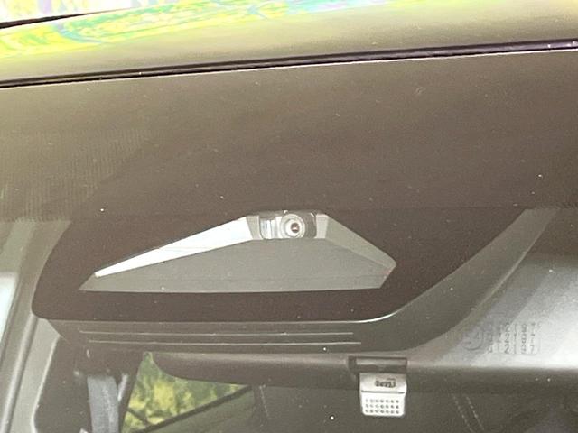 ヤリスクロス Z 禁煙車 後期型 純正8型DA 全周囲カメラ Bluetooth フルセグ 衝突軽減装置 レーダークルーズコントロール ハーフレザーシート 前席シートヒーター ステアリングヒーター LEDヘッドライト(5枚目)