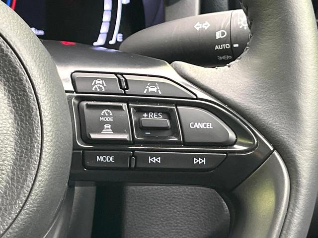 ヤリスクロス Z 禁煙車 後期型 純正8型DA 全周囲カメラ Bluetooth フルセグ 衝突軽減装置 レーダークルーズコントロール ハーフレザーシート 前席シートヒーター ステアリングヒーター LEDヘッドライト(6枚目)