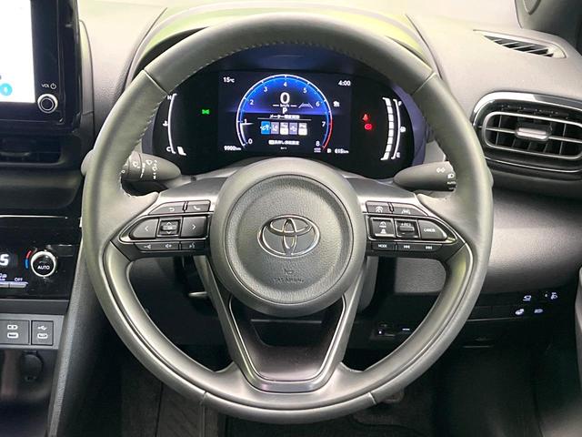 ヤリスクロス Z 禁煙車 後期型 純正8型DA 全周囲カメラ Bluetooth フルセグ 衝突軽減装置 レーダークルーズコントロール ハーフレザーシート 前席シートヒーター ステアリングヒーター LEDヘッドライト(9枚目)