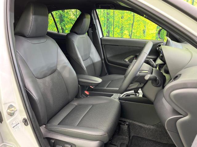 ヤリスクロス Z 禁煙車 後期型 純正8型DA 全周囲カメラ Bluetooth フルセグ 衝突軽減装置 レーダークルーズコントロール ハーフレザーシート 前席シートヒーター ステアリングヒーター LEDヘッドライト(10枚目)