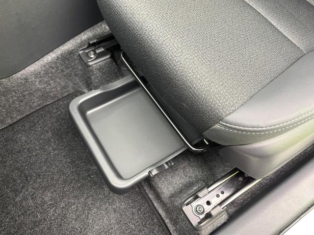 ヤリスクロス Z 禁煙車 後期型 純正8型DA 全周囲カメラ Bluetooth フルセグ 衝突軽減装置 レーダークルーズコントロール ハーフレザーシート 前席シートヒーター ステアリングヒーター LEDヘッドライト(49枚目)