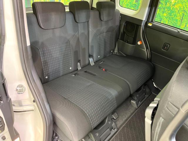 ルーミー カスタムG 4WD 禁煙車 後期型 寒冷地仕様 SDナビ バックカメラ CD/DVD再生 Bluetooth接続 衝突軽減装置 レーダークルコン 両側電動スライドドア 前席シートヒーター LEDヘッドライト(10枚目)