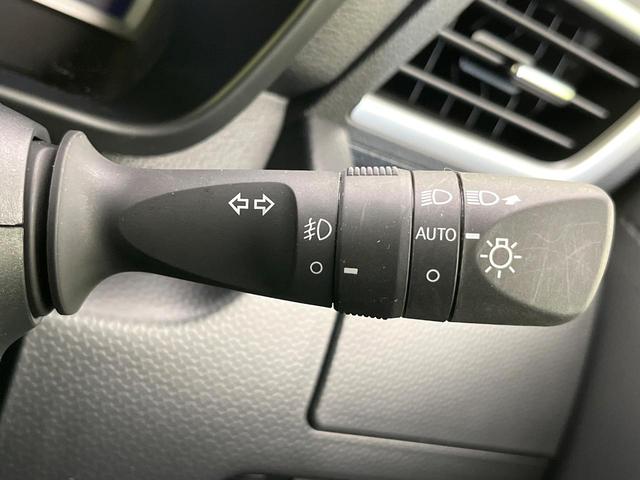 ルーミー カスタムG 4WD 禁煙車 後期型 寒冷地仕様 SDナビ バックカメラ CD/DVD再生 Bluetooth接続 衝突軽減装置 レーダークルコン 両側電動スライドドア 前席シートヒーター LEDヘッドライト(46枚目)