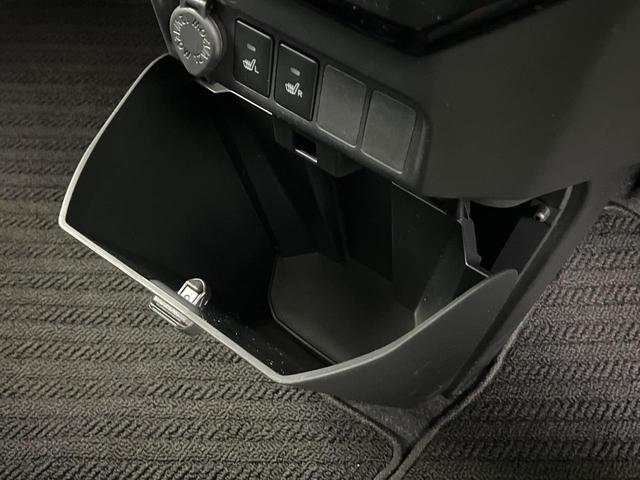 ルーミー カスタムG 4WD 禁煙車 後期型 寒冷地仕様 SDナビ バックカメラ CD/DVD再生 Bluetooth接続 衝突軽減装置 レーダークルコン 両側電動スライドドア 前席シートヒーター LEDヘッドライト(61枚目)