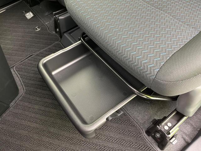 ルーミー カスタムG 4WD 禁煙車 後期型 寒冷地仕様 SDナビ バックカメラ CD/DVD再生 Bluetooth接続 衝突軽減装置 レーダークルコン 両側電動スライドドア 前席シートヒーター LEDヘッドライト(63枚目)