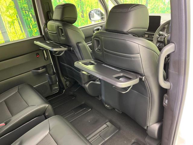 ステップワゴン e:HEVスパーダ 登録済未使用車 現行型 純正11.4型ナビ バックカメラ フルセグ Bluetooth CD/DVD 衝突軽減装置 アダプティブクルコン LEDヘッド/フォグライト 両側電動スライドドア オートライト(38枚目)