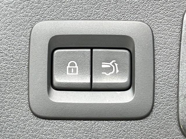 CX-60 XD-ハイブリッド プレミアムスポーツ 4WD 禁煙車 ターボ サンルーフ BOSEサウンド 純正12型ナビ 全周囲カメラ フルセグ Bluetooth 衝突軽減装置 レーダークルコン LEDヘッドライト オートハイビーム パワーバックドア(35枚目)