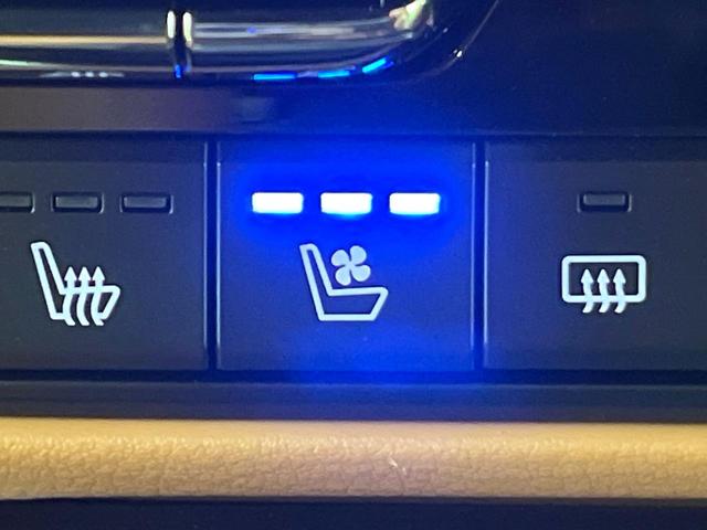 CX-60 XD-ハイブリッド プレミアムスポーツ 4WD 禁煙車 ターボ サンルーフ BOSEサウンド 純正12型ナビ 全周囲カメラ フルセグ Bluetooth 衝突軽減装置 レーダークルコン LEDヘッドライト オートハイビーム パワーバックドア(45枚目)