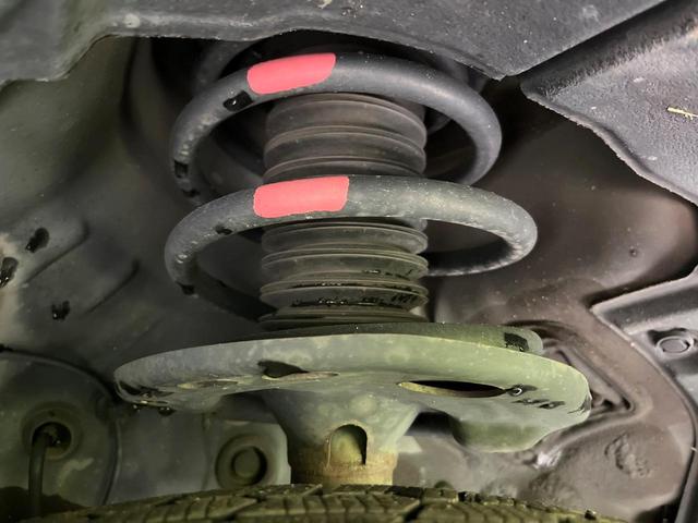 ハリアー エレガンス 禁煙車 純正9型ナビ バックカメラ フルセグ Bluetooth接続 CD/DVD再生 LEDヘッド/フォグライト ハーフレザーシート 運転席パワーシート 純正17インチアルミホイール オートエアコン(14枚目)