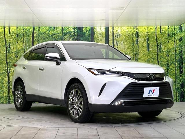 高透明度のガラス皮膜で撥水はもちろん、上質なツヤ・光沢を実現。紫外線や酸性雨から大切な愛車を保護し、色あせ・劣化を防止。「弾スプラッシュコート」、「弾プリミッサコート」からお選びいただけます。