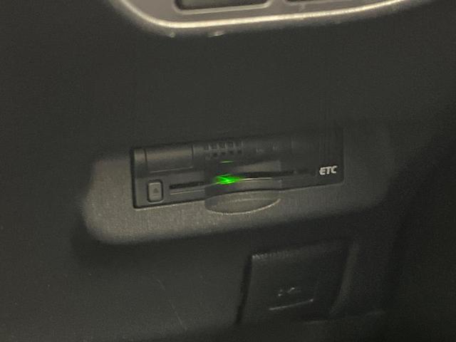 【ＥＴＣ】高速道路の料金所をストレスなく通過！話題のスポットやサービスエリアに多い「スマートＩＣ」利用時は必須のアイテムです。当店でセットアップを実施、ご納車当日からすぐにご利用いただけます！