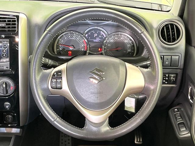 ステアリングも使用感が少なく、きれいな状態となっております♪