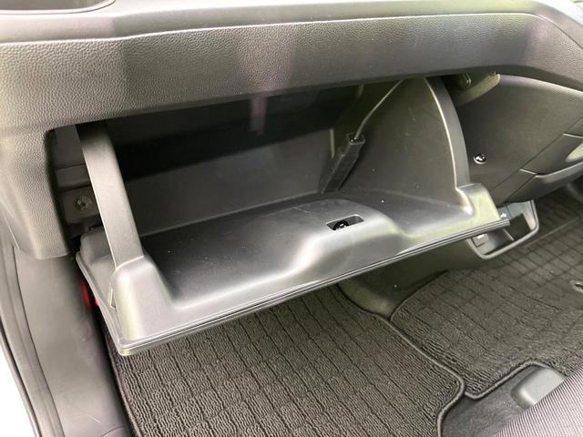 フリードハイブリッド ハイブリッド・Ｇ　禁煙車　純正９型ナビ　バックカメラ　Ｂｌｕｅｔｏｏｔｈ　ＣＤ／ＤＶＤ再生　純正フリップダウンモニター　衝突軽減装置　アダプティブクルコン　ＬＥＤヘッドライト　両側電動スライドドア　前席シートヒーター（43枚目）