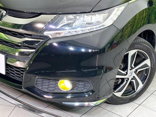 【ＬＥＤヘッドライト】悪天候や夜間走行時も良好な視界を確保し安心して運転できる高輝度ＬＥＤヘッドライトを装備！点灯速度が早く、消費電力も抑えられています。