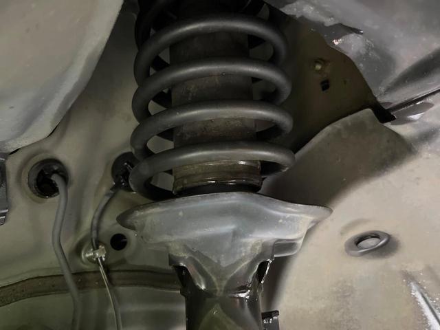 N-BOXカスタム G・Lホンダセンシング 4WD 禁煙車 SDナビ バックカメラ CD/DVD Bluetooth 衝突軽減装置 アダプティブクルコン レーンアシスト LEDヘッド/フォグ オートハイビーム 電動スライドドア 後席サンシェード(20枚目)