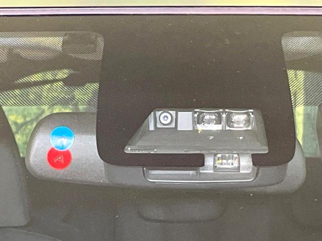 アクア Ｓスタイルブラック　禁煙車　純正ＳＤナビ　バックカメラ　Ｂｌｕｅｔｏｏｔｈ／ＣＤ／ＤＶＤ再生　フルセグ　衝突軽減装置　ＬＥＤヘッド／フォグライト　オートハイビーム　オートライト　コーナーセンサー　前席シートヒーター（3枚目）