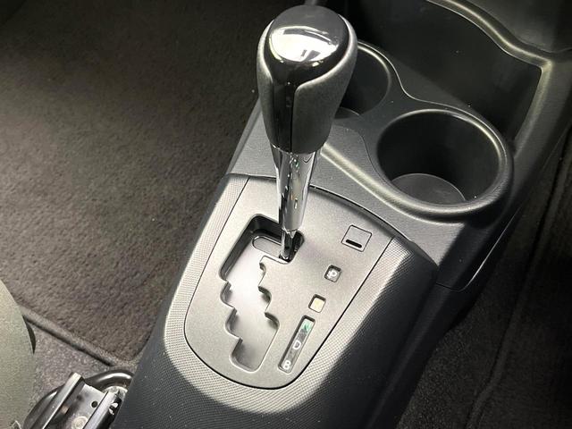 アクア Ｓスタイルブラック　禁煙車　純正ＳＤナビ　バックカメラ　Ｂｌｕｅｔｏｏｔｈ／ＣＤ／ＤＶＤ再生　フルセグ　衝突軽減装置　ＬＥＤヘッド／フォグライト　オートハイビーム　オートライト　コーナーセンサー　前席シートヒーター（25枚目）