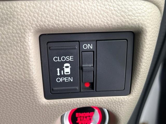 Ｎ－ＢＯＸ Ｇ・Ｌホンダセンシング　禁煙車　ＳＤナビ　バックカメラ　ＣＤ／ＤＶＤ／地デジ　衝突軽減装置　アダプティブクルコン　レーンアシスト　ＬＥＤヘッドライト　オートハイビーム　電動スライドドア　後席ロールサンシェード　スマートキー（7枚目）