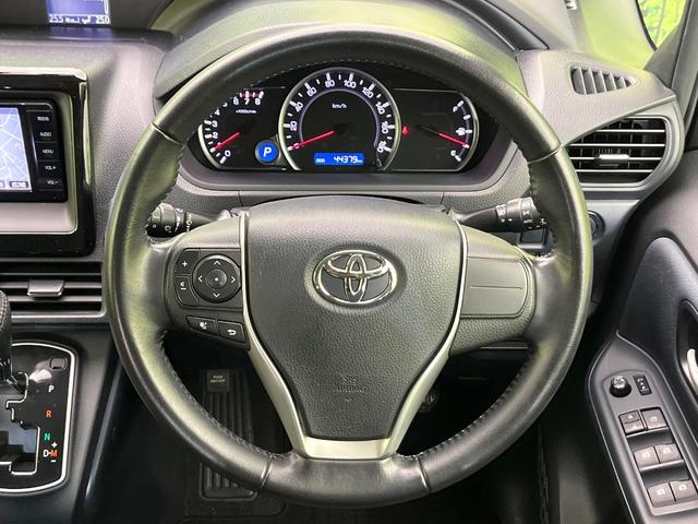 ヴォクシー ＺＳ　禁煙車　純正ナビ　バックカメラ　ＣＤ／ＤＶＤ／地デジ　Ｂｌｕｅｔｏｏｔｈ接続　両側電動スライドドア　ＬＥＤヘッド／フォグ　オートライト　クルーズコントロール　デュアルオートエアコン　ＥＴＣ　ドラレコ（11枚目）