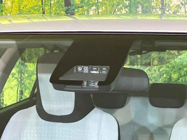 アクア L 禁煙車 メモリーナビ バックカメラ Bluetooth/CD/DVD再生 地デジ 衝突軽減装置 オートハイビーム 横滑り防止装置 オートエアコン キーレス 盗難防止装置 ETC プライバシーガラス(5枚目)