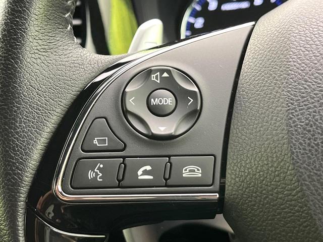 アウトランダー ブラックエディション　４ＷＤ　禁煙車　７人乗り　純正ナビ　全周囲カメラ　ＣＤ／ＤＶＤ／フルセグ　Ｂｌｕｅｔｏｏｔｈ接続　衝突軽減装置　レーダークルコン　ＬＥＤヘッドライト　オートハイビーム　前席シートヒーター　ルーフレール（25枚目）