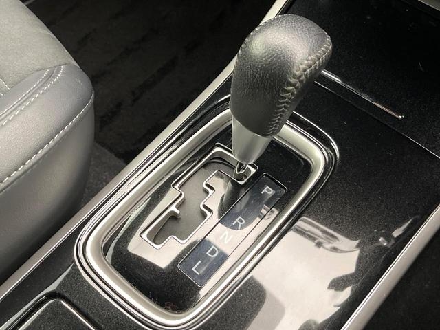 アウトランダー ブラックエディション　４ＷＤ　禁煙車　７人乗り　純正ナビ　全周囲カメラ　ＣＤ／ＤＶＤ／フルセグ　Ｂｌｕｅｔｏｏｔｈ接続　衝突軽減装置　レーダークルコン　ＬＥＤヘッドライト　オートハイビーム　前席シートヒーター　ルーフレール（34枚目）