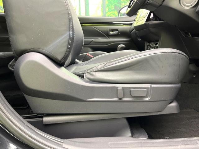 アウトランダー ブラックエディション　４ＷＤ　禁煙車　７人乗り　純正ナビ　全周囲カメラ　ＣＤ／ＤＶＤ／フルセグ　Ｂｌｕｅｔｏｏｔｈ接続　衝突軽減装置　レーダークルコン　ＬＥＤヘッドライト　オートハイビーム　前席シートヒーター　ルーフレール（37枚目）