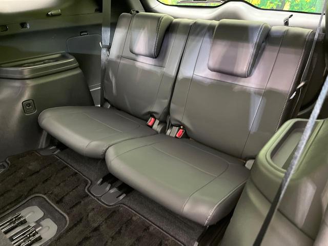 アウトランダー ブラックエディション　４ＷＤ　禁煙車　７人乗り　純正ナビ　全周囲カメラ　ＣＤ／ＤＶＤ／フルセグ　Ｂｌｕｅｔｏｏｔｈ接続　衝突軽減装置　レーダークルコン　ＬＥＤヘッドライト　オートハイビーム　前席シートヒーター　ルーフレール（40枚目）