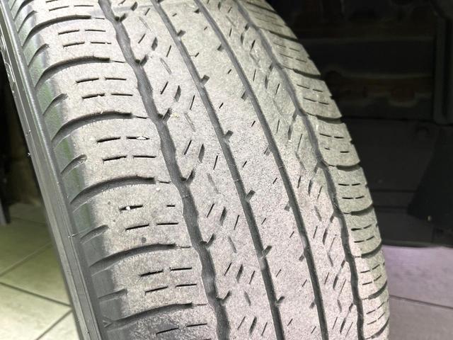 アウトランダー ブラックエディション　４ＷＤ　禁煙車　７人乗り　純正ナビ　全周囲カメラ　ＣＤ／ＤＶＤ／フルセグ　Ｂｌｕｅｔｏｏｔｈ接続　衝突軽減装置　レーダークルコン　ＬＥＤヘッドライト　オートハイビーム　前席シートヒーター　ルーフレール（63枚目）