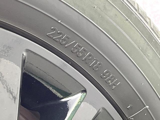 アウトランダー ブラックエディション　４ＷＤ　禁煙車　７人乗り　純正ナビ　全周囲カメラ　ＣＤ／ＤＶＤ／フルセグ　Ｂｌｕｅｔｏｏｔｈ接続　衝突軽減装置　レーダークルコン　ＬＥＤヘッドライト　オートハイビーム　前席シートヒーター　ルーフレール（64枚目）