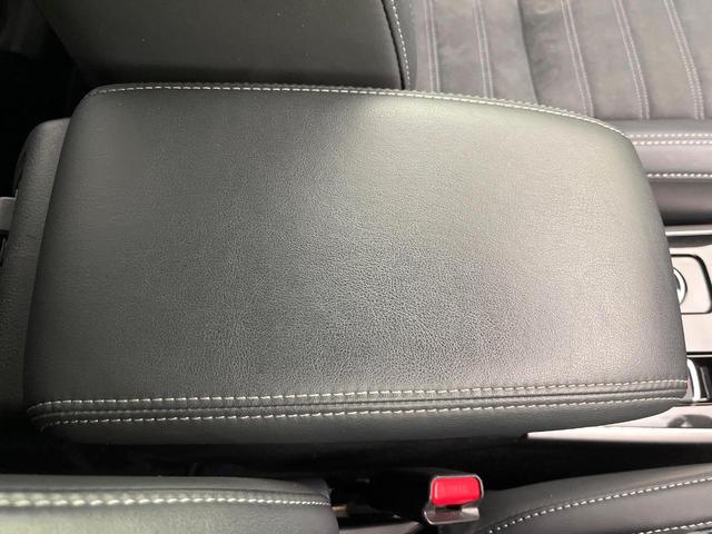 アウトランダー ブラックエディション　４ＷＤ　禁煙車　７人乗り　純正ナビ　全周囲カメラ　ＣＤ／ＤＶＤ／フルセグ　Ｂｌｕｅｔｏｏｔｈ接続　衝突軽減装置　レーダークルコン　ＬＥＤヘッドライト　オートハイビーム　前席シートヒーター　ルーフレール（66枚目）