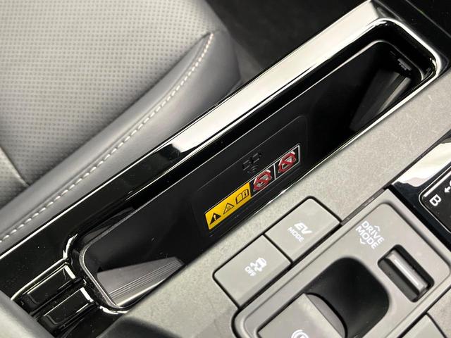 プリウス Z 禁煙車 モデリスタエアロ 12.3型ディスプレイオーディオ 全周囲カメラ TV/Bluetooth トヨタチームメイト LEDヘッド オートハイビーム ステアリングヒーター AC100V ETC2.0(29枚目)