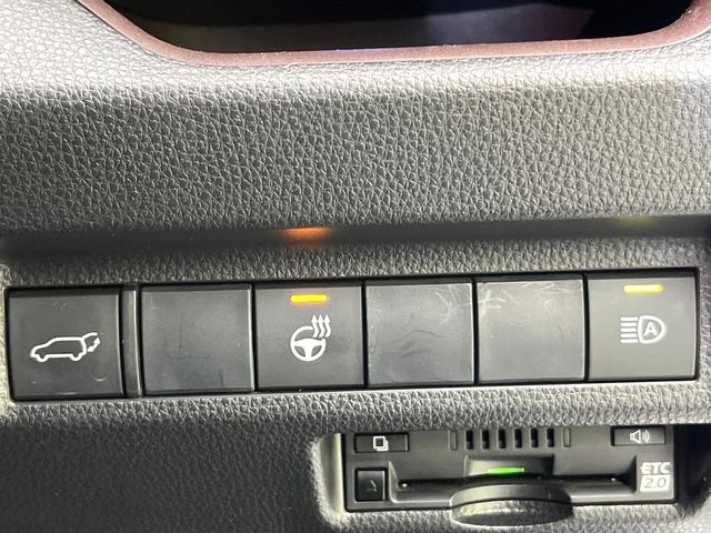 ＲＡＶ４ ハイブリッドＧ　４ＷＤ　禁煙車　純正９型ナビ　バックカメラ　ＣＤ／フルセグ／Ｂｌｕｅｔｏｏｔｈ　ＬＥＤヘッド　オートライト　オートマチックハイビーム　ステアリングヒーター　パワーバックドア　シートヒーター　ＥＴＣ（6枚目）