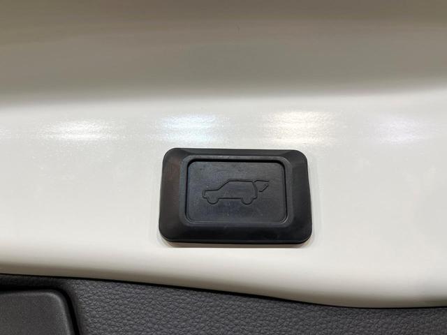 ＲＡＶ４ ハイブリッドＧ　４ＷＤ　禁煙車　純正９型ナビ　バックカメラ　ＣＤ／フルセグ／Ｂｌｕｅｔｏｏｔｈ　ＬＥＤヘッド　オートライト　オートマチックハイビーム　ステアリングヒーター　パワーバックドア　シートヒーター　ＥＴＣ（7枚目）