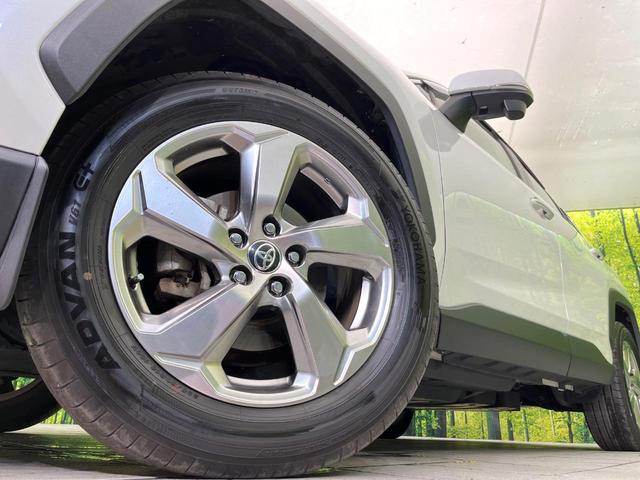 ＲＡＶ４ ハイブリッドＧ　４ＷＤ　禁煙車　純正９型ナビ　バックカメラ　ＣＤ／フルセグ／Ｂｌｕｅｔｏｏｔｈ　ＬＥＤヘッド　オートライト　オートマチックハイビーム　ステアリングヒーター　パワーバックドア　シートヒーター　ＥＴＣ（13枚目）