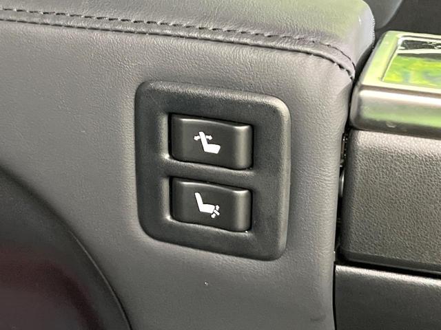 アルファード ２．５Ｓ　Ｃパッケージ　禁煙車　後期型　純正９型ナビ　バックカメラ　ＣＤ／ＤＶＤ／フルセグ　Ｂｌｕｅｔｏｏｔｈ　純正フリップダウンモニター　衝突軽減装置　三眼ＬＥＤヘッド　オートハイビーム　シーケンシャルターンランプ　ＥＴＣ（72枚目）