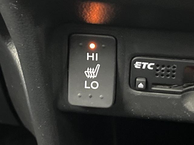 N-BOXカスタム G ターボSSブラックスタイルパッケージ 禁煙車 SDナビ CD/DVD/Bliutooth バックカメラ 両側電動スライドドア 衝突軽減装置 HIDヘッド/LEDフォグ オートライト グレード専用15インチアルミ シートヒーター(7枚目)