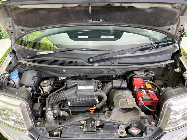 N-BOXカスタム G ターボSSブラックスタイルパッケージ 禁煙車 SDナビ CD/DVD/Bliutooth バックカメラ 両側電動スライドドア 衝突軽減装置 HIDヘッド/LEDフォグ オートライト グレード専用15インチアルミ シートヒーター(18枚目)