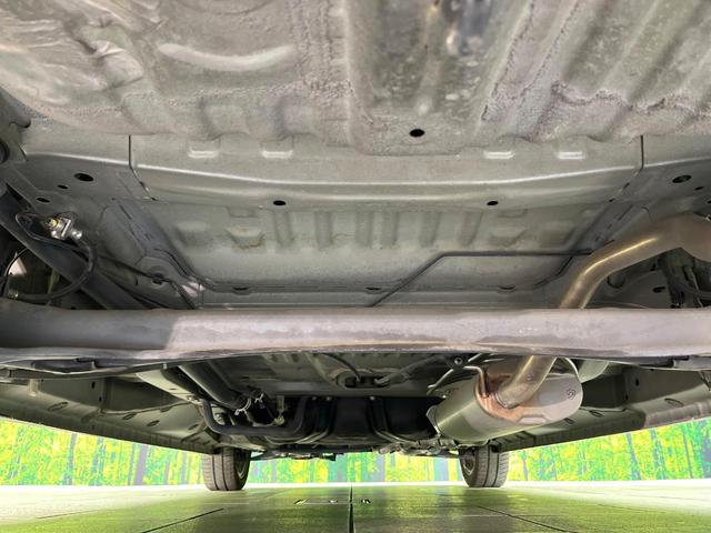 N-BOXカスタム G ターボSSブラックスタイルパッケージ 禁煙車 SDナビ CD/DVD/Bliutooth バックカメラ 両側電動スライドドア 衝突軽減装置 HIDヘッド/LEDフォグ オートライト グレード専用15インチアルミ シートヒーター(19枚目)