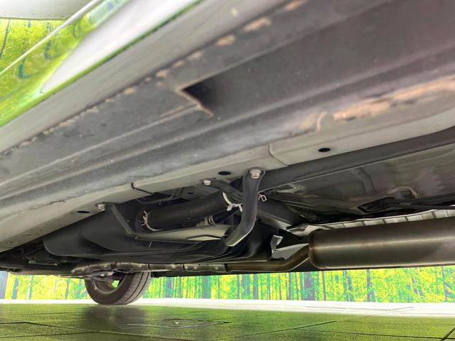 N-BOXカスタム G ターボSSブラックスタイルパッケージ 禁煙車 SDナビ CD/DVD/Bliutooth バックカメラ 両側電動スライドドア 衝突軽減装置 HIDヘッド/LEDフォグ オートライト グレード専用15インチアルミ シートヒーター(31枚目)