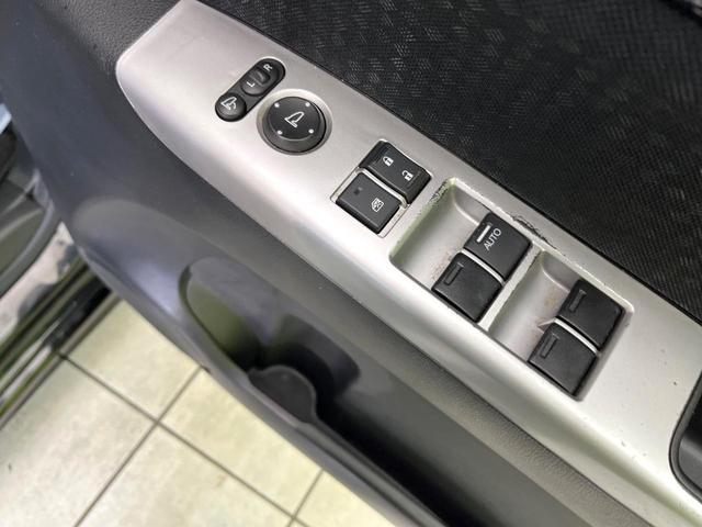 N-BOXカスタム G ターボSSブラックスタイルパッケージ 禁煙車 SDナビ CD/DVD/Bliutooth バックカメラ 両側電動スライドドア 衝突軽減装置 HIDヘッド/LEDフォグ オートライト グレード専用15インチアルミ シートヒーター(33枚目)