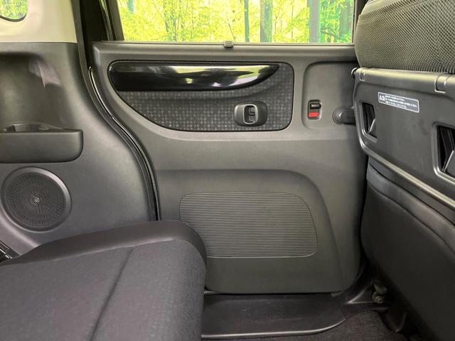 N-BOXカスタム G ターボSSブラックスタイルパッケージ 禁煙車 SDナビ CD/DVD/Bliutooth バックカメラ 両側電動スライドドア 衝突軽減装置 HIDヘッド/LEDフォグ オートライト グレード専用15インチアルミ シートヒーター(36枚目)