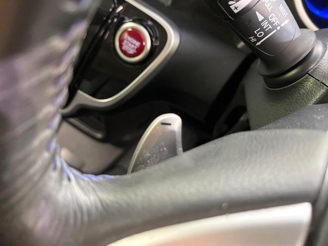 N-BOXカスタム G ターボSSブラックスタイルパッケージ 禁煙車 SDナビ CD/DVD/Bliutooth バックカメラ 両側電動スライドドア 衝突軽減装置 HIDヘッド/LEDフォグ オートライト グレード専用15インチアルミ シートヒーター(50枚目)