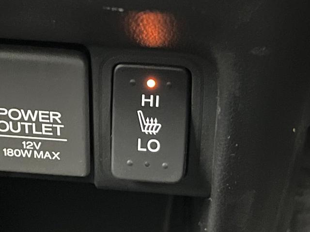 N-BOXカスタム G ターボSSブラックスタイルパッケージ 禁煙車 SDナビ CD/DVD/Bliutooth バックカメラ 両側電動スライドドア 衝突軽減装置 HIDヘッド/LEDフォグ オートライト グレード専用15インチアルミ シートヒーター(56枚目)