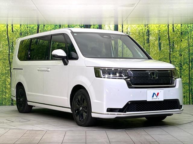 高透明度のガラス皮膜で撥水はもちろん、上質なツヤ・光沢を実現。紫外線や酸性雨から大切な愛車を保護し、色あせ・劣化を防止。「弾スプラッシュコート」、「弾プリミッサコート」からお選びいただけます。