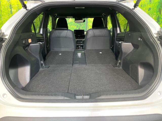ヤリスクロス ハイブリッドＺ　禁煙車　純正８型ディスプレイオーディオ　全周囲カメラ　Ｂｌｕｅｔｏｏｔｈ　衝突軽減装置　レーダークルコン　ＬＥＤヘッドライト　オートハイビーム　ブラインドスポットモニター　前席シートヒーター　ＥＴＣ（27枚目）