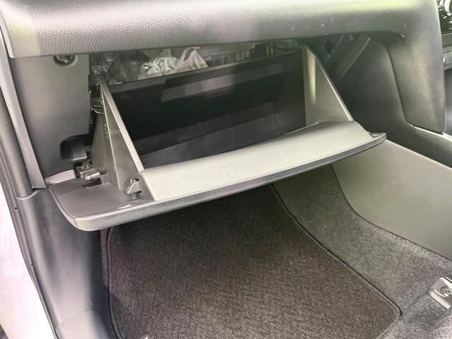 ヤリスクロス ハイブリッドＺ　禁煙車　純正８型ディスプレイオーディオ　全周囲カメラ　Ｂｌｕｅｔｏｏｔｈ　衝突軽減装置　レーダークルコン　ＬＥＤヘッドライト　オートハイビーム　ブラインドスポットモニター　前席シートヒーター　ＥＴＣ（38枚目）