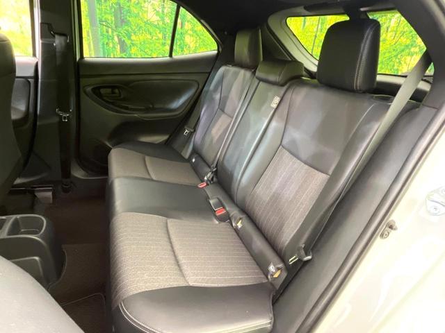 ヤリスクロス ハイブリッドＺ　禁煙車　純正８型ディスプレイオーディオ　全周囲カメラ　Ｂｌｕｅｔｏｏｔｈ　衝突軽減装置　レーダークルコン　ＬＥＤヘッドライト　オートハイビーム　ブラインドスポットモニター　前席シートヒーター　ＥＴＣ（59枚目）